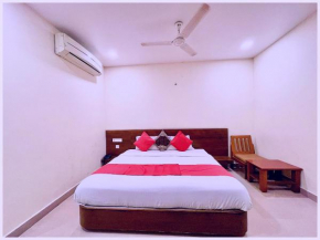 SEA BEACH HOTEL A L L - I N N - O N E near sea beach and temple